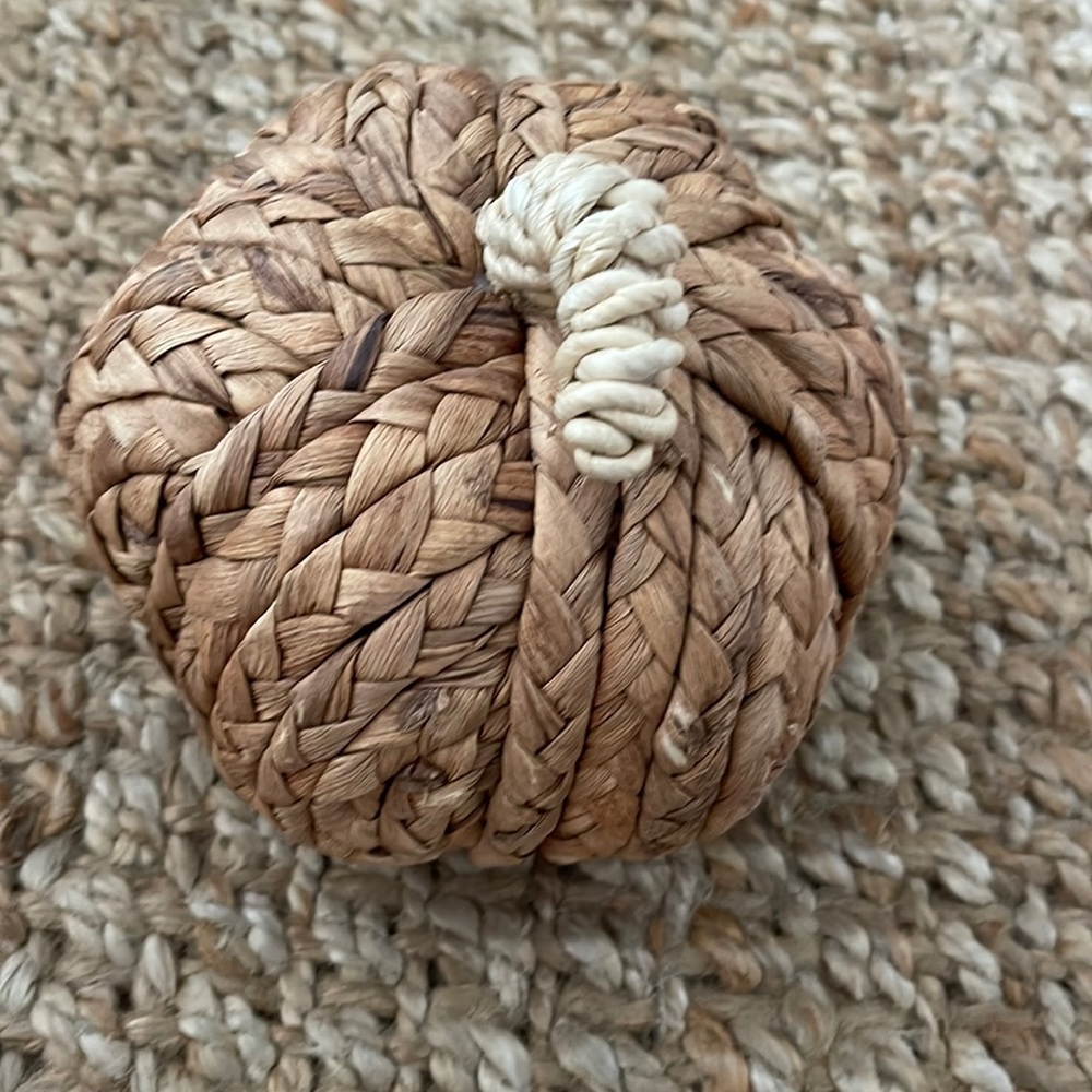 WICKER RATTON FESTIVE PUMPKIN